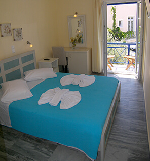 Captain Manolis Hotel Paros / Quadruple Room