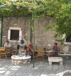 Captain Manolis Hotel Paros / Triple Room
