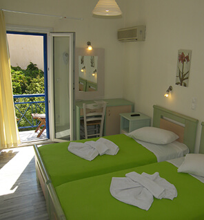 Captain Manolis Hotel Paros / Triple Room